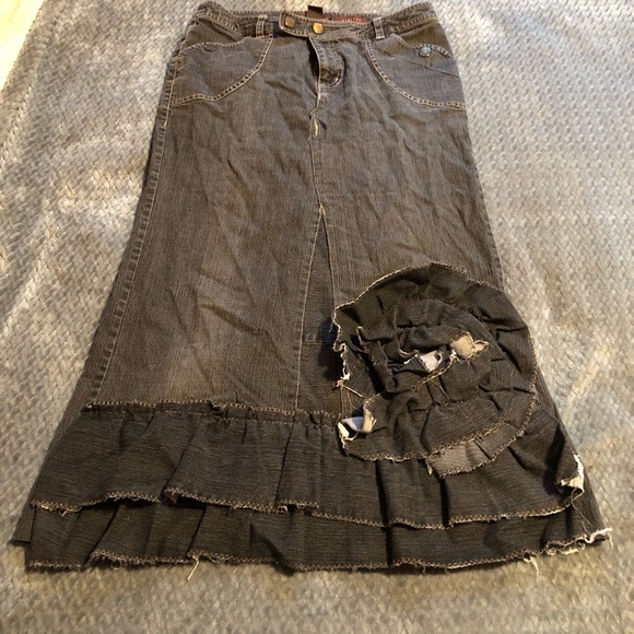 Bandolino Dresses & Skirts - Upcycled ruffled denim skirt